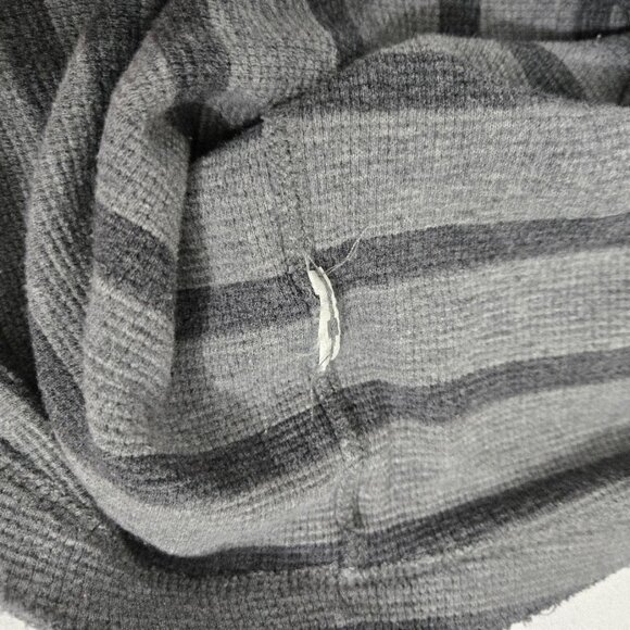 Abercrombie & Fitch Mens Grey Striped Thermal Size M Muscle Fit Long Sleeve Y2K - Picture 9 of 10